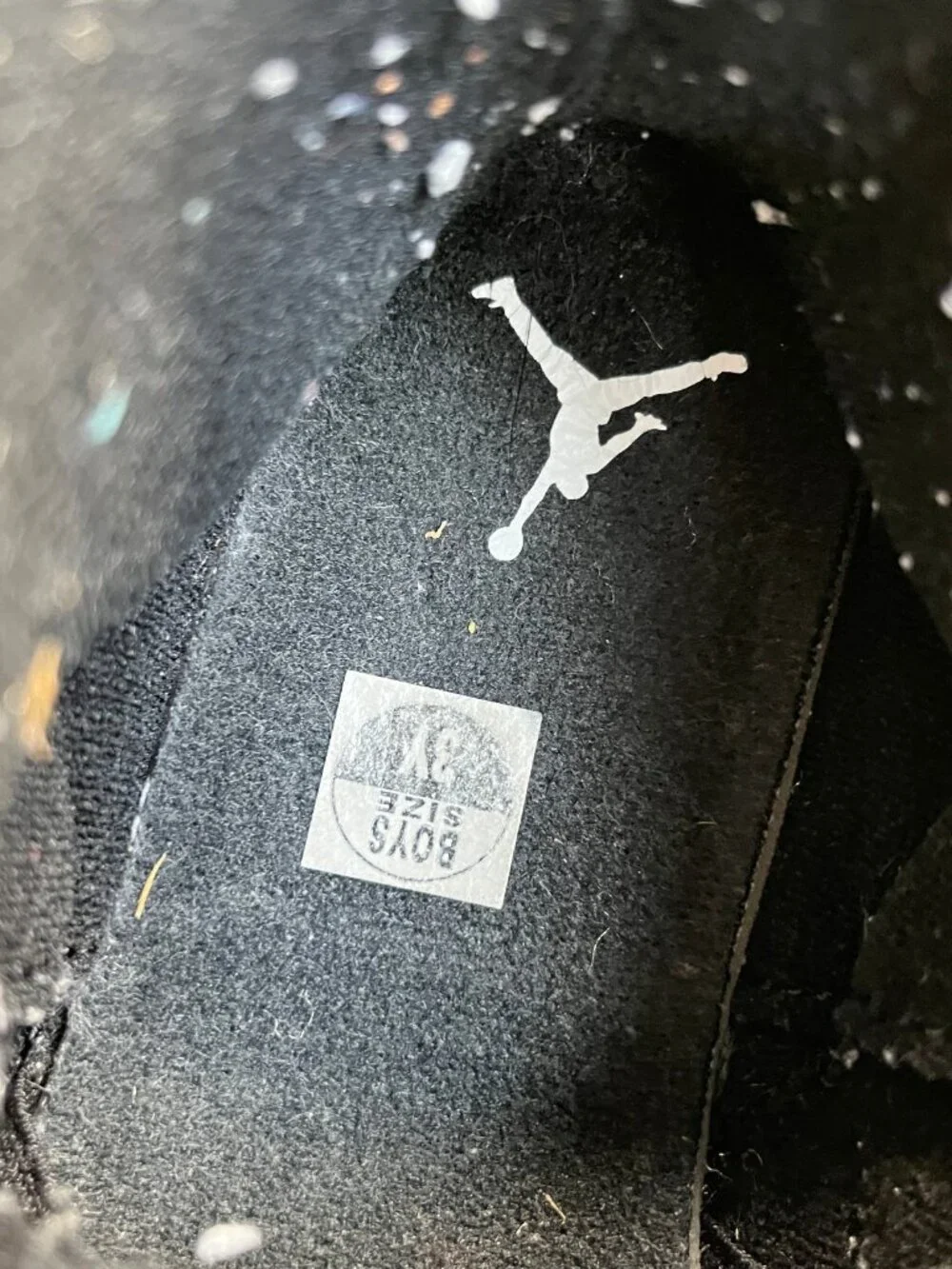 Nike Air Jordan 3 Retro Boys Size 3Y Triple Black Basketball Shoes Sneakers